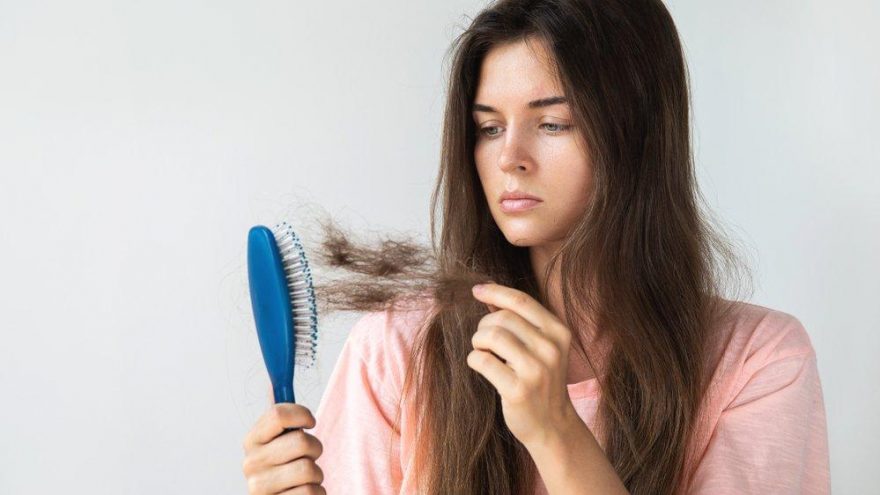 Kadınlarda Saç Dökülmesine Doğal Çözüm