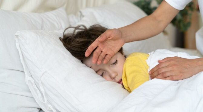 Çocuklarda ‘sıra dışı’ Omicron semptomları konusunda uyarı