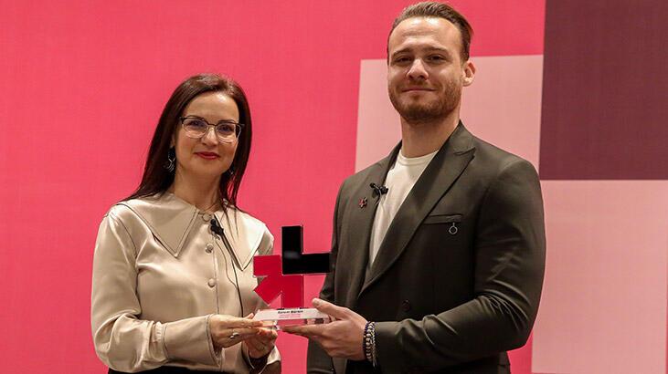 Kerem Bürsin, ‘HeForShe Hareketi’nin Türkiye sözcüsü oldu