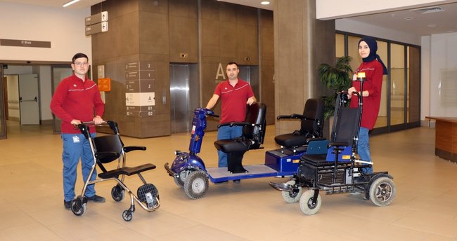 Adana Şehir Hastanesi’nde hastalar elektrikli araçlarla taşınıyor